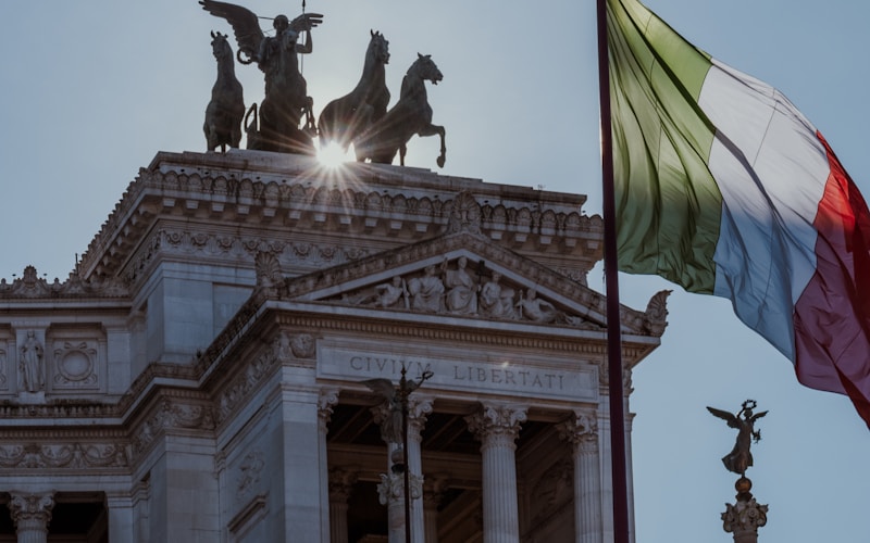 Discussioni e argomenti politici su You Voice